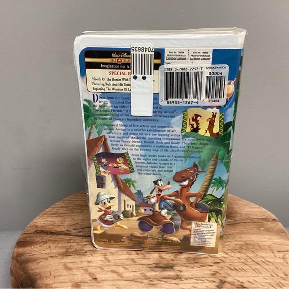 New & Sealed - Walt Disney - Saludos Amigos - Gold Collection VHS - Vintage Rare - Picture 3 of 9